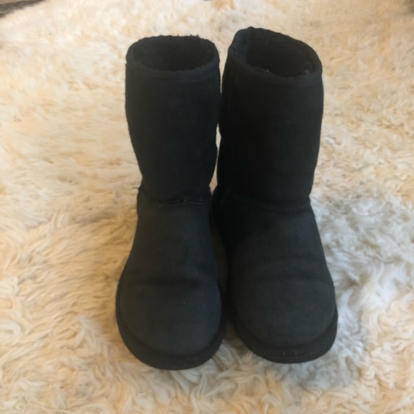 UGG Shoes - UGG SHORT BOOTS